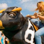 Alquiler toro mecánico para fiestas - atracción mecánica en Alicante y Murcia