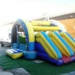 Alquiler de Hinchable Arco Iris Alicante